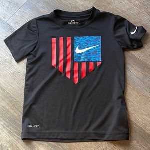 Boys under armour tee